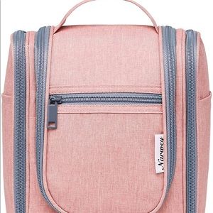 NWT Toiletry or Cosmetic Bag